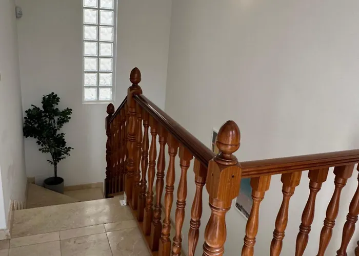 Villa Crotos